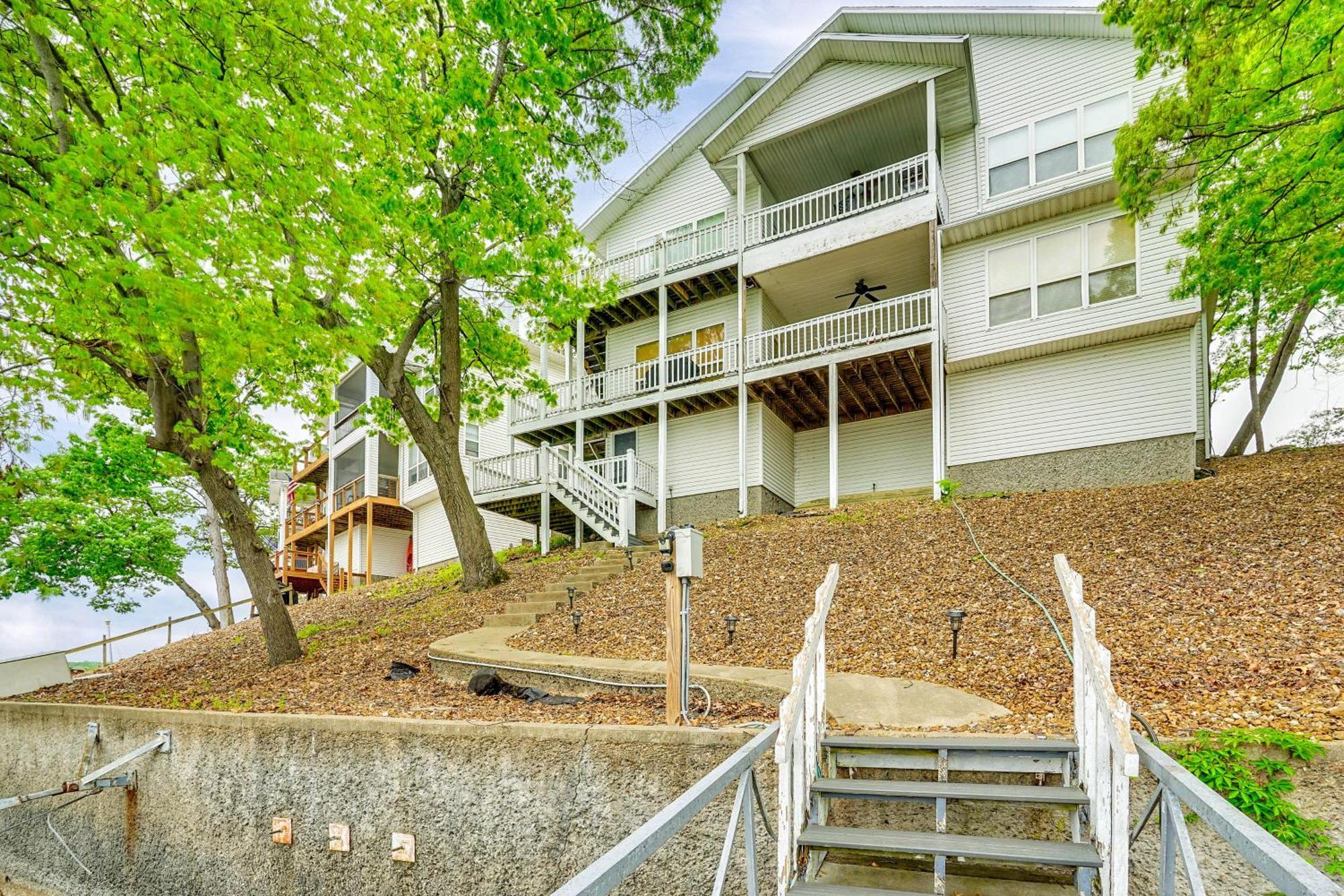 Townhouse With Shared Dock On Lake Of The Ozarks! Lake Ozark Exterior foto