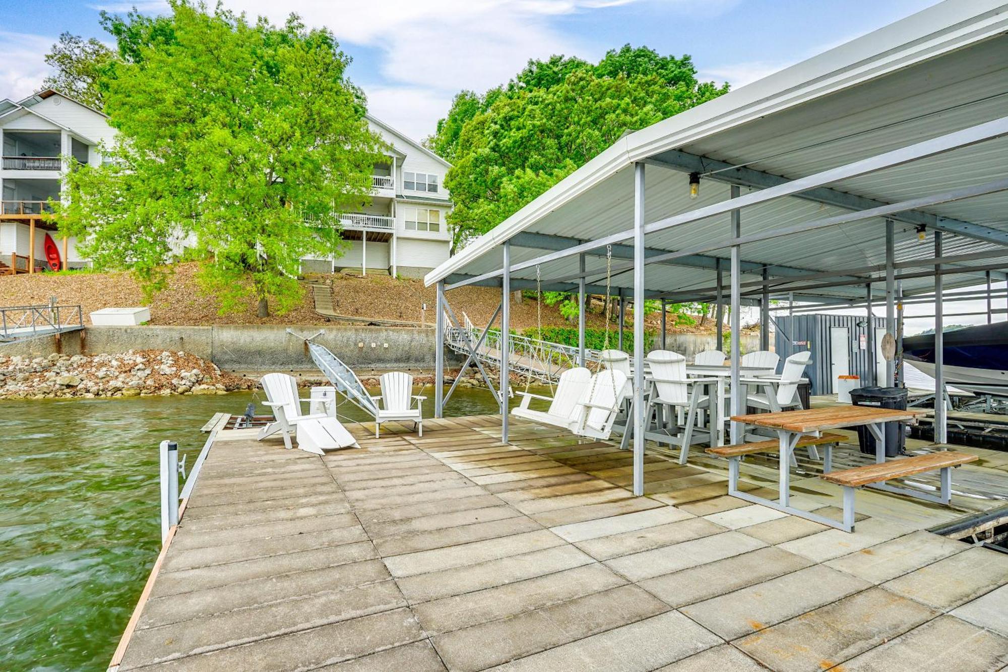 Townhouse With Shared Dock On Lake Of The Ozarks! Lake Ozark Exterior foto