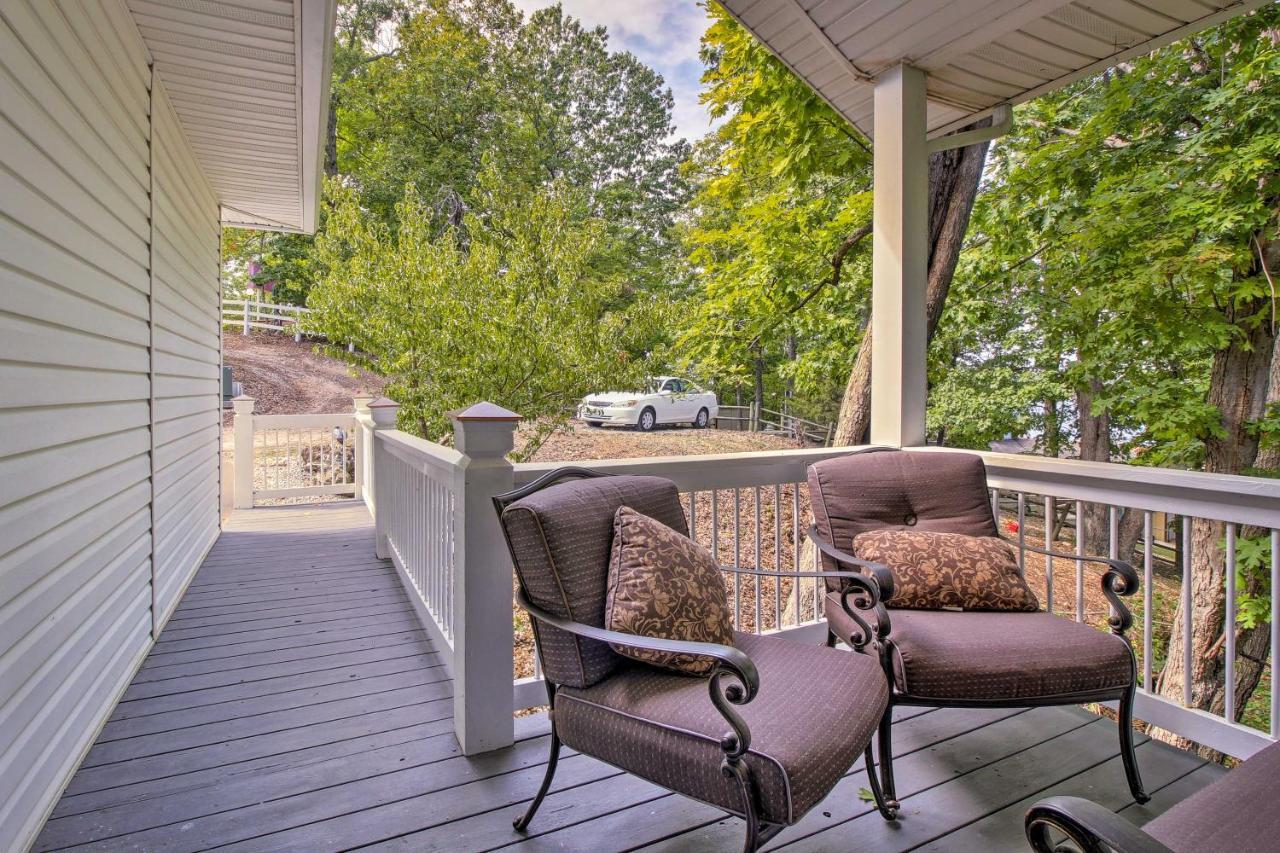 Townhouse With Shared Dock On Lake Of The Ozarks! Vila Exterior foto